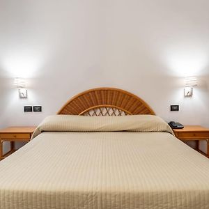 Camera standard con letto king size